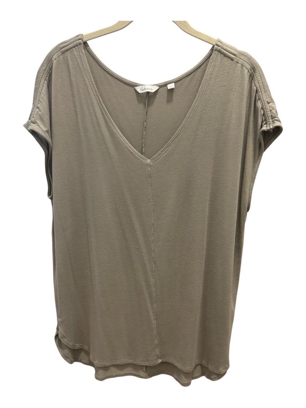 Reitmans Relaxed V-Neck Short Sleeve Top - Taupe